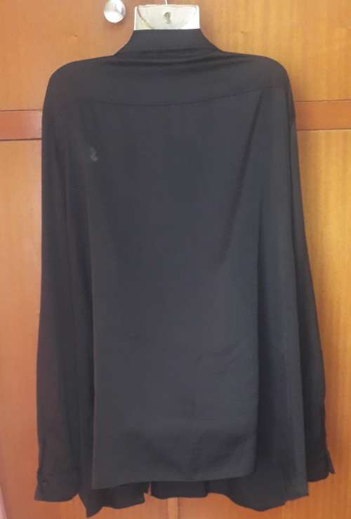 LADIES - BLACK BLOUSE - MAKE - DONNA-CLAIRE- SIZE - 28