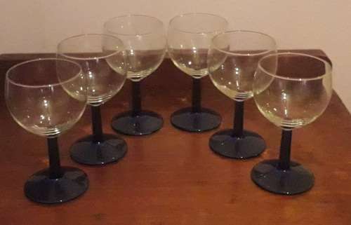 6 BLUE STEM WINE GLASSES JOBLOT