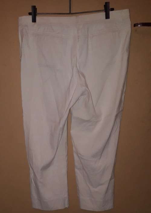 LADIES - WHITE PANTS - MAKE - TRENERY - SIZE - 14