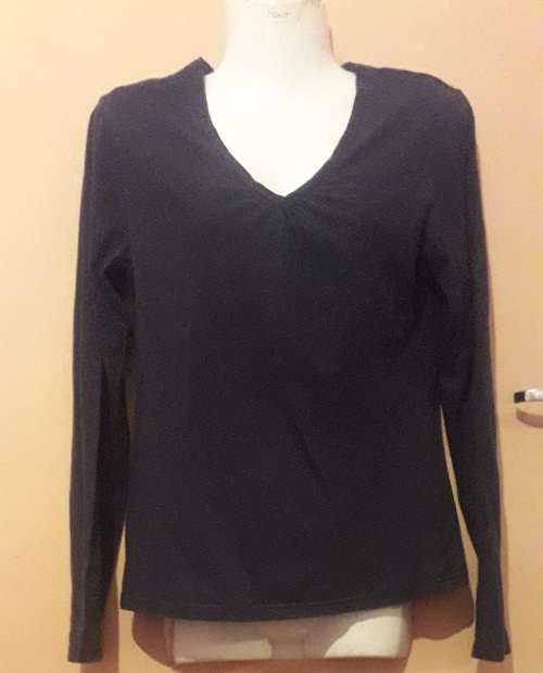 Ladies - Black Top - Make - No Make - Size - No Size