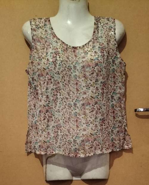 Special! Ladies - 2 Pce Multicolered Set- Make - Tung Tai  - Size - M