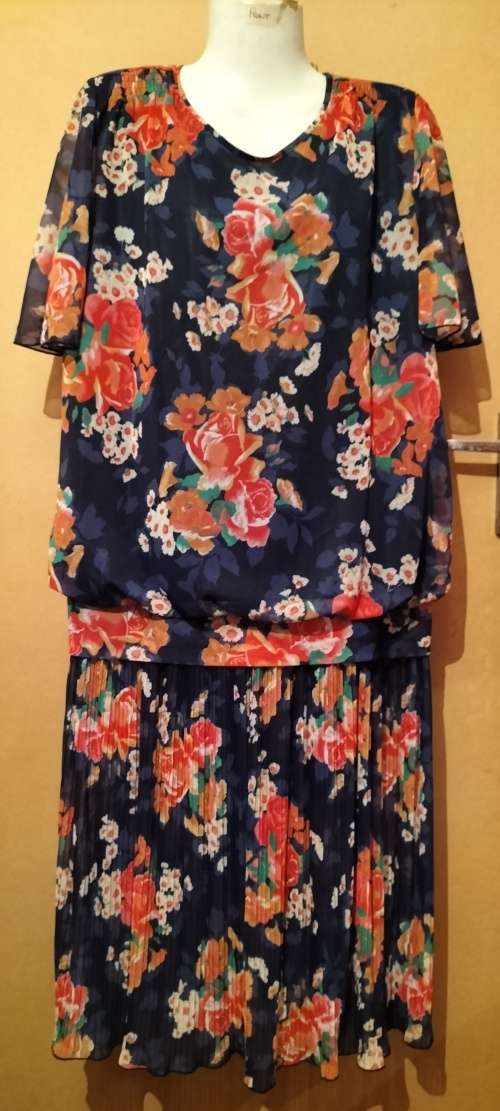 Ladies - Multicolored Dress - Make - Woolworths - Size - 12