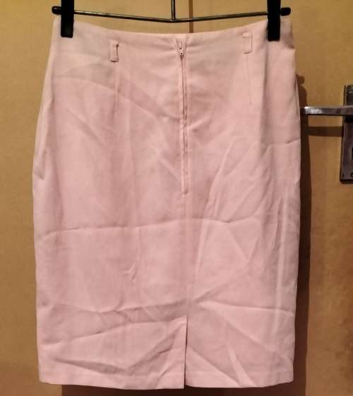 Ladies - Pink Skirt - Make - Essence - Size - 36
