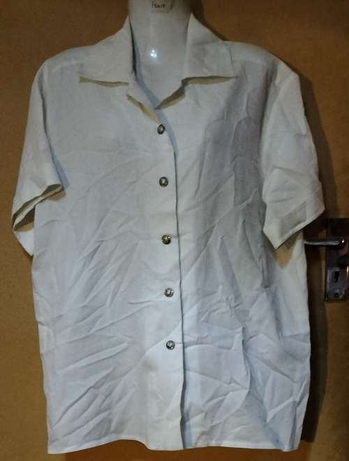Ladies - White Blouse - Make - no make - Size - no size
