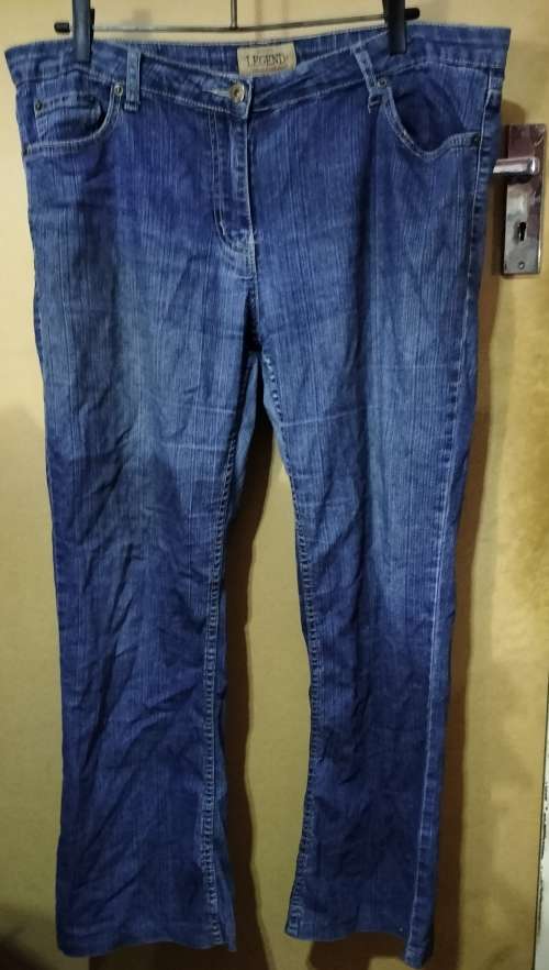 Ladies - Blue Jeans - Make - Legend - Size - 14