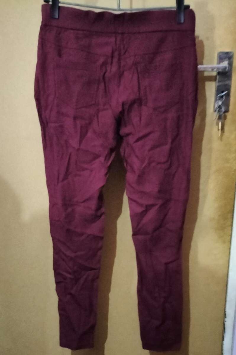 Ladies - Maroon Pants - Make - Fang Qing - Size - M
