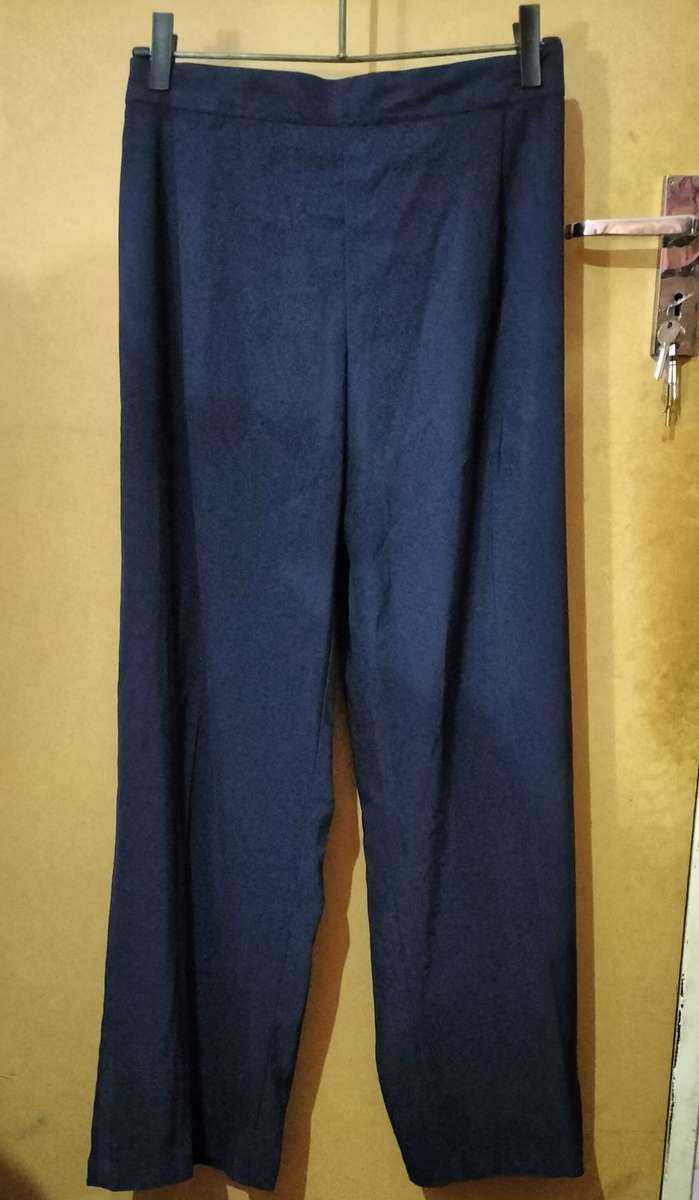 Ladies - Blue Pants - Make - no make - Size - no size
