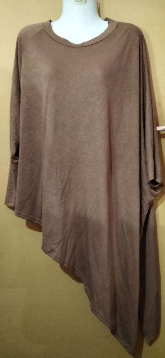 Ladies - Brown Top - Make - No Make - Size - No Size