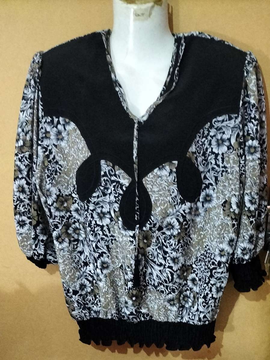 Special! Ladies - Multicolored Top - Make - No Make - Size - No Size