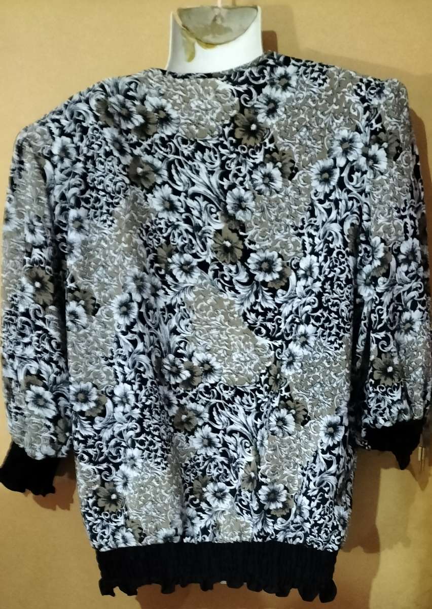 Special! Ladies - Multicolored Top - Make - No Make - Size - No Size