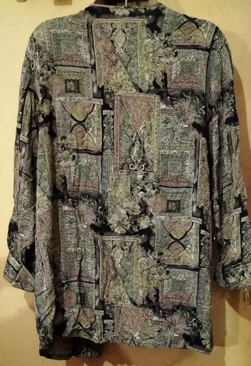 Ladies - Multicolored Blouse - Make - No Make - Size - No Size