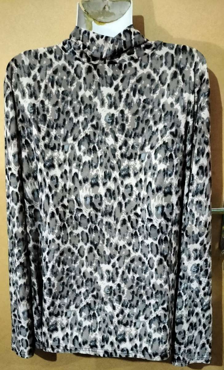 Ladies -  Multicolored Top - Make - Image - Size - XXL