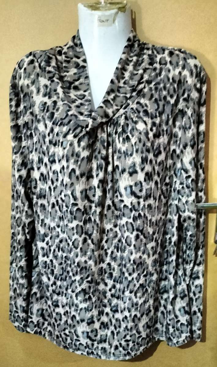 Ladies -  Multicolored Top - Make - Image - Size - XXL