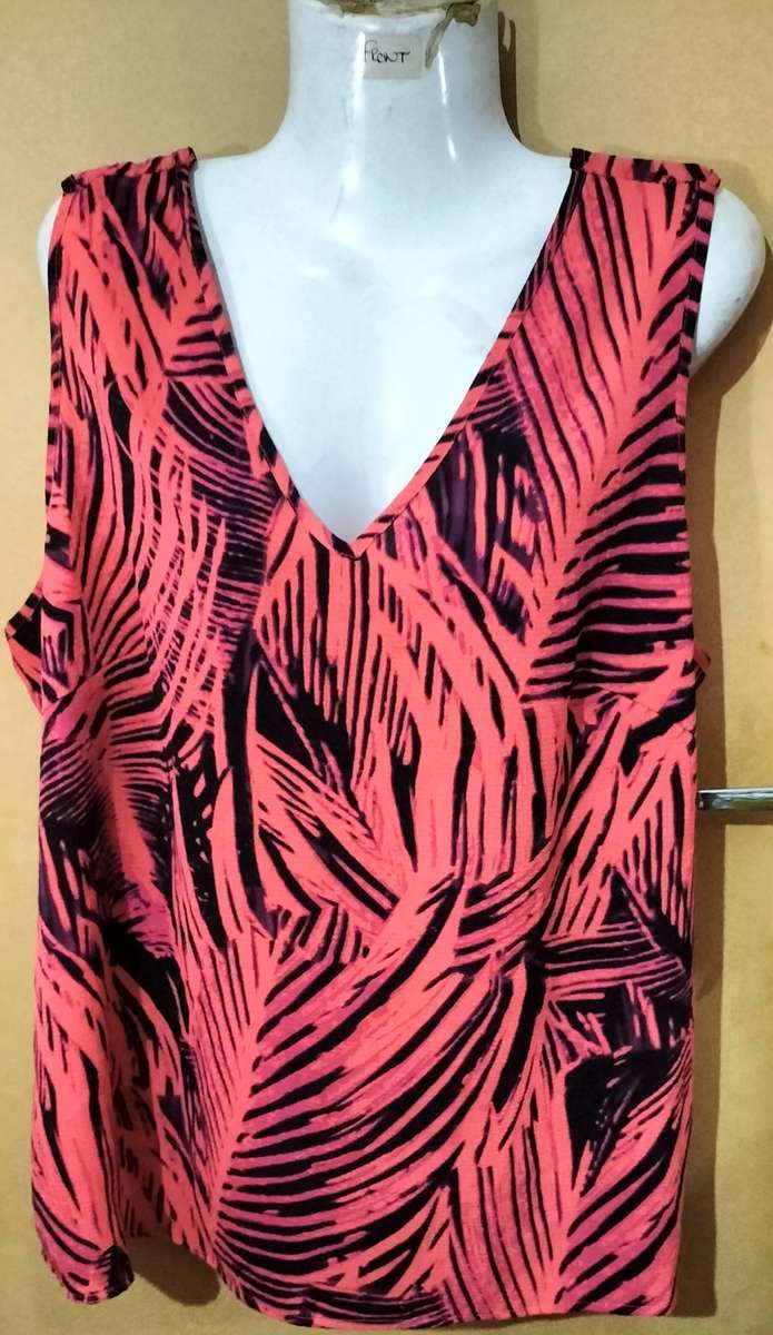 Ladies - Multicolored Top - Make - no make - Size - no size