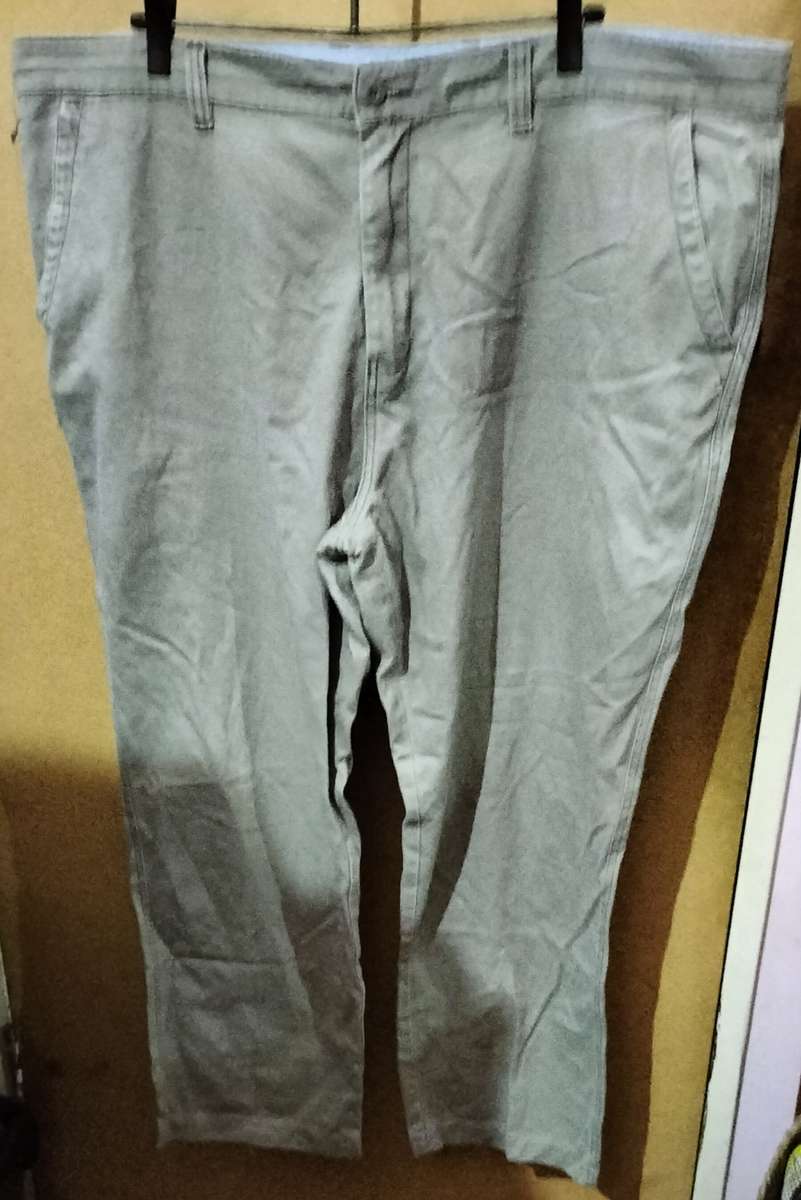 Mens - Khaki Pants - Make - Stone Harbour - Size - no size