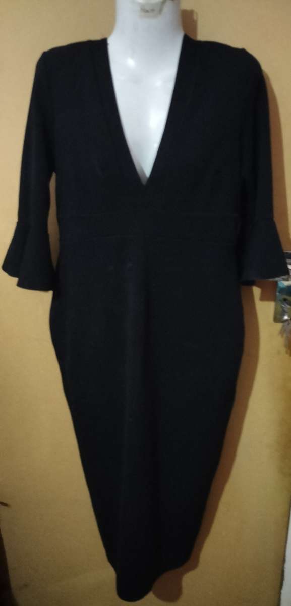 Ladies - Black Dress  - Make - Boo Hoo Night - Size - UK 12