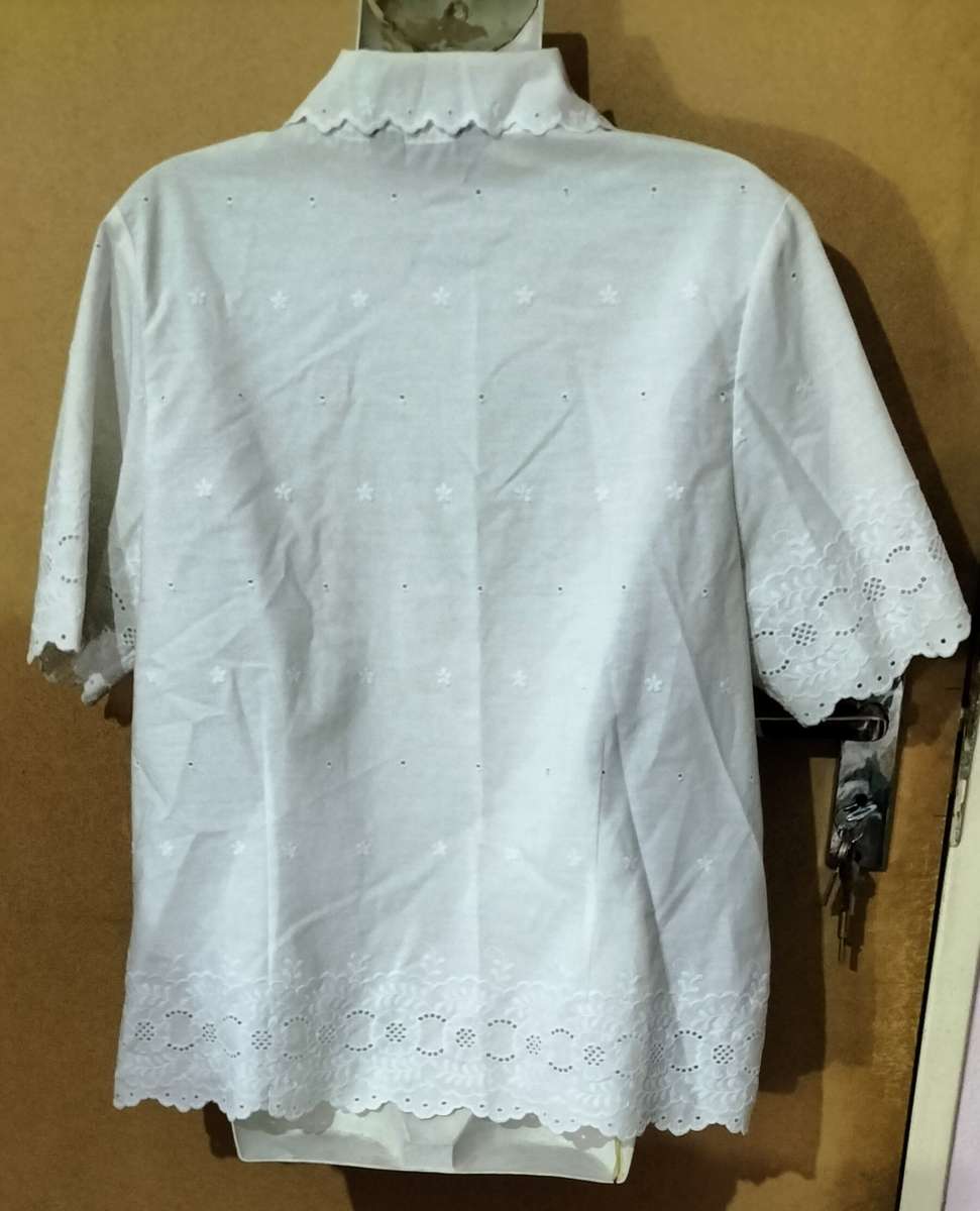 Ladies - White Blouse - Make - Debenhams - Size - no size