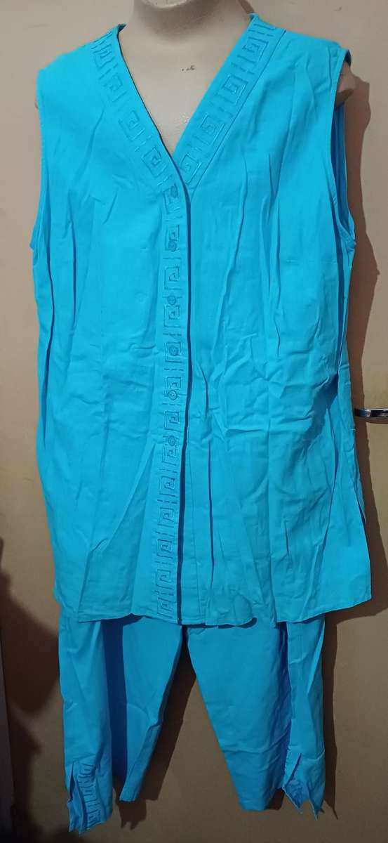 Ladies - 2 Piece Blue Outfit - Make - Rene Taylor - Size - top 44 pants 46