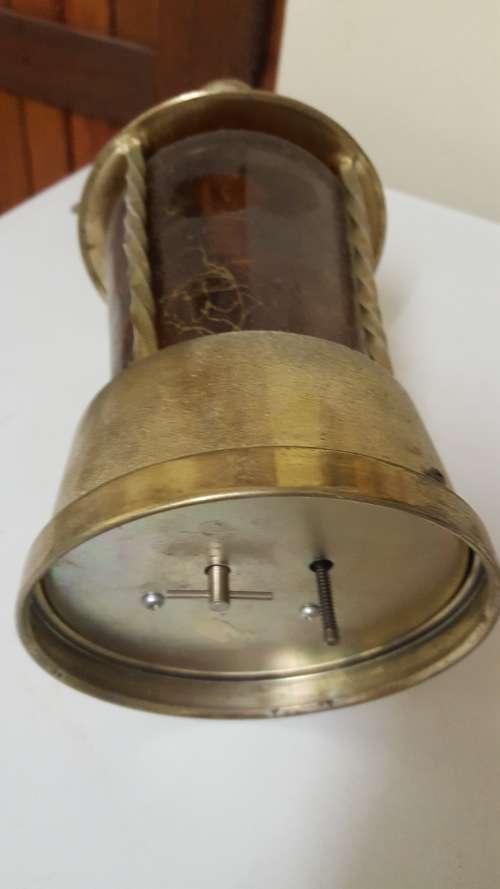 MUSICAL DECANTERS AND A LIGHTER