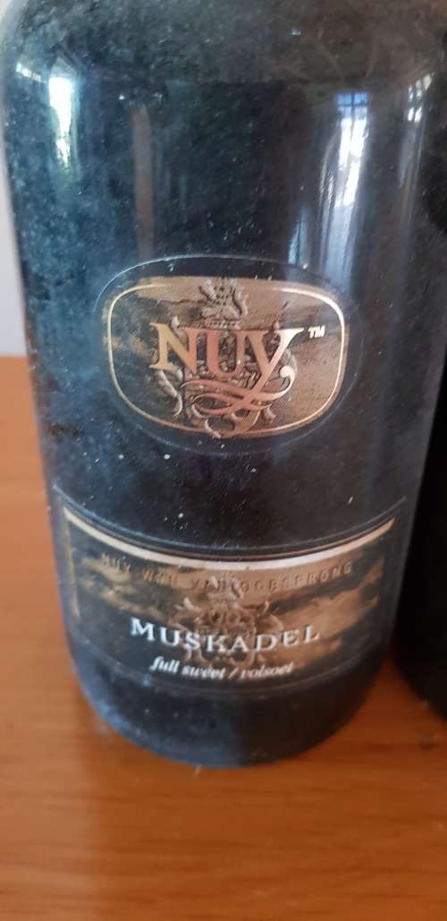 Nuy collection x 9 bottles