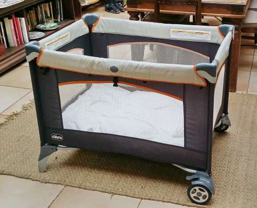 Chicco Collapsible Playard and Baby Duvet with Cushion