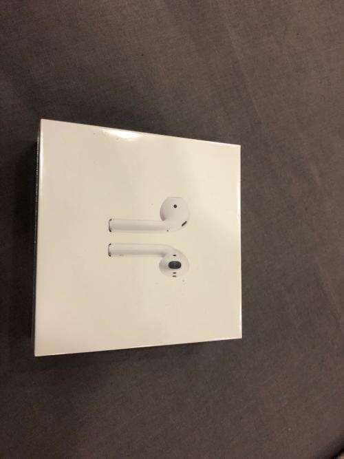 Apple AirPods 2nd Generation