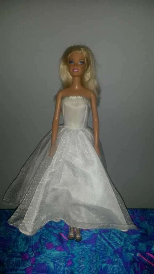 Barbie mattel in wedding dress 1998