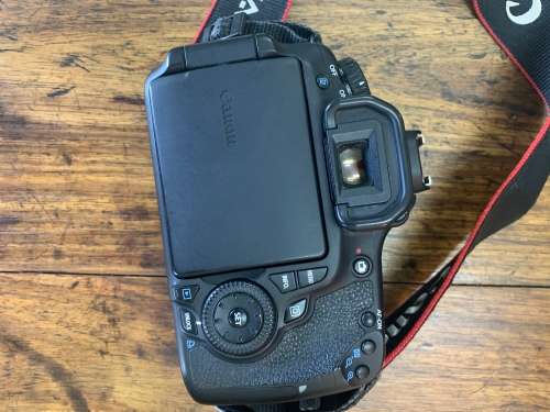 Canon 60D DSLR Camera with 18-55mm Lens
