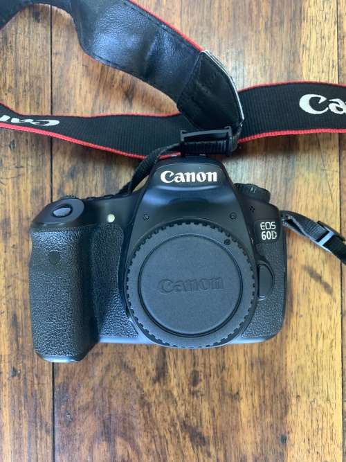 Canon 60D DSLR Camera with 18-55mm Lens