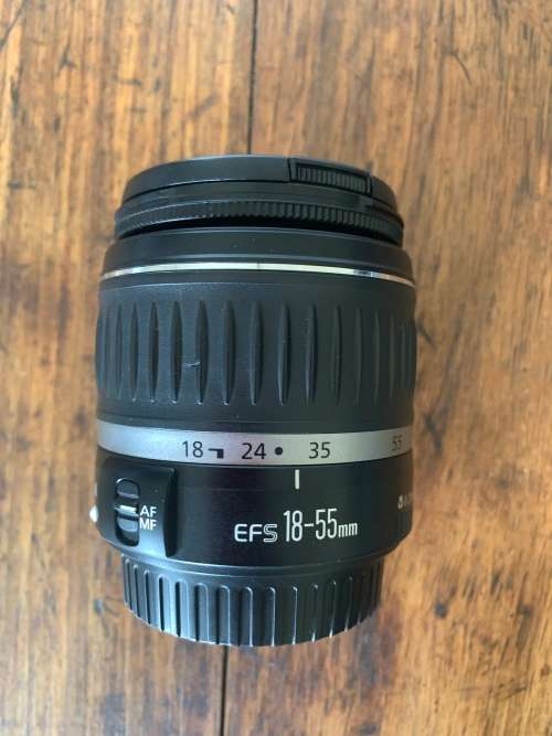 Canon 450D + Kit Lens (Canon 18-55mm)