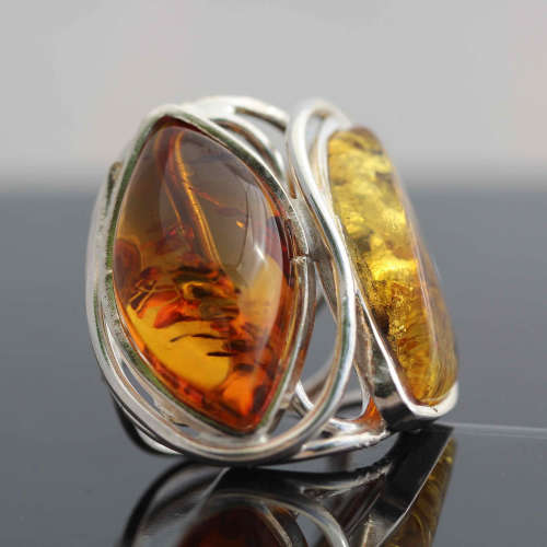 REALLY LARGE HANDCRAFTED REAL BALTIC AMBER 925 STERLING SILVER RING. Cert origin & authenticity incl