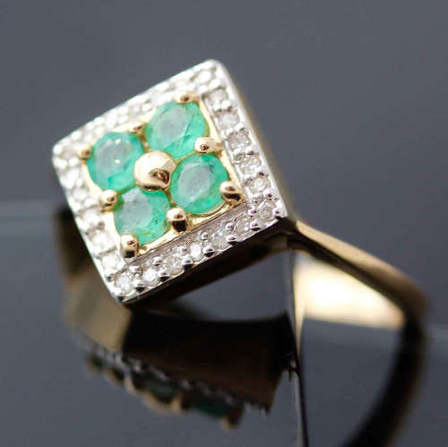 ART DECO STYLE EMERALD AND DIAMOND 9CT YELLOW GOLD RING. BIRMINGHAM ASSAY!