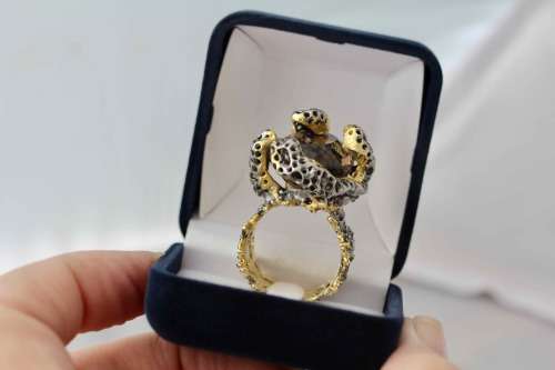 'JEWELLERY ART' LARGE SMOKY QUARTZ AFRICA-THEMED RING STERLING SILVER HAND-CRAFTED. OUTRAGEOUS & FUN