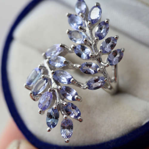 BEAUTIFUL LEAF DESIGN NATURAL TANZANITE 0,53ct GEMSTONE STERLING SILVER RING. 6,8 grams