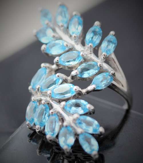 BEAUTIFUL LEAF DESIGN BRIGHT SWISS BLUE TOPAZ STERLING SILVER RING BIG! 6,89 grams - 31 mm length