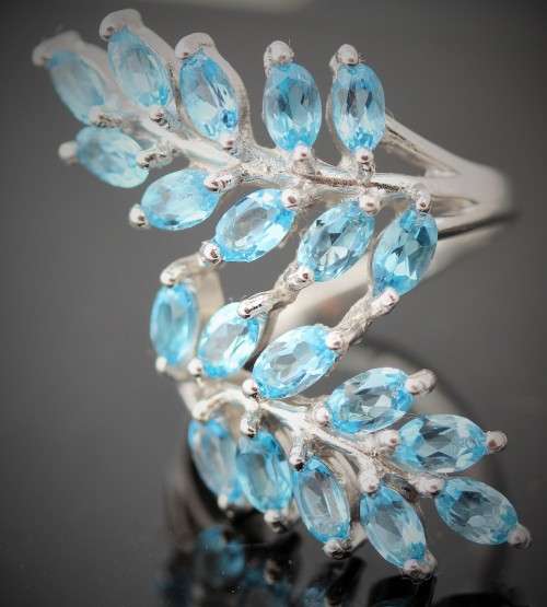BEAUTIFUL LEAF DESIGN BRIGHT SWISS BLUE TOPAZ STERLING SILVER RING BIG! 6,89 grams - 31 mm length