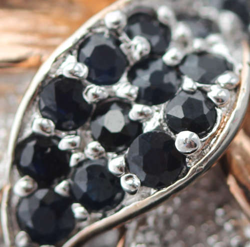 STUNNING SILVER AND COPPER RING, LEAFY DESIGN WITH DARK BLUE NATURAL QUARTZ GEMSTONES. 925