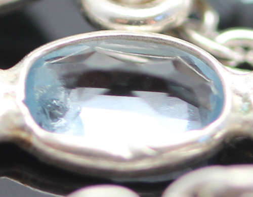 STERLING SILVER LONG "T-DROP" NECKLACE WITH 3,7ct SKY BLUE TOPAZ GEMSTONES. 925