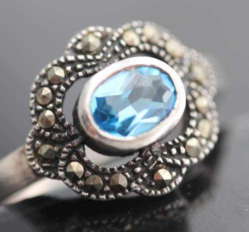 VINTAGE SWISS BLUE TOPAZ AND NATURAL MARCASITE STERLING SILVER RING. 'OLDE WORLDE' APPEAL! 925.