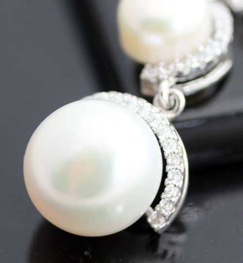 HEAVY VERY PRETTY FRESHWATER PEARL "HANGING Y-SHAPE" STERLING SILVER 925 NECKLACE.  18,25 grams