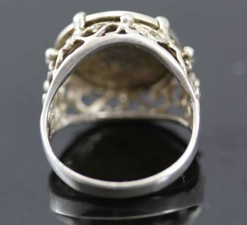 VINTAGE 1920 BRITISH COIN SET IN STERLING SILVER RING.