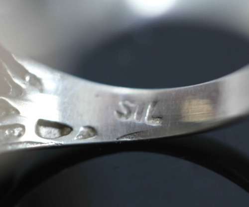 VINTAGE 1920 BRITISH COIN SET IN STERLING SILVER RING.