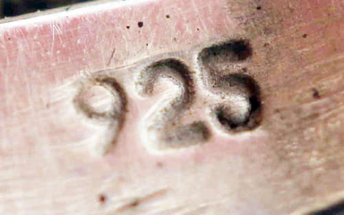 STRIKING ULTRA MODERN GEOMETRIC DESIGN RING. STERLING SILVER 925. LARGE! HEAVY (7,8 grams)