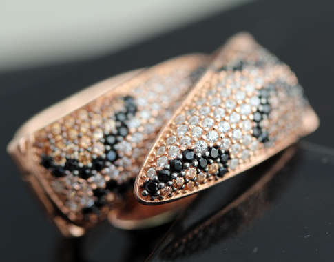 UNUSUAL "LEOPARD" PATTERN CUBIC ZIRCONIA IN SOLID STERLING 925 SILVER EARRINGS. ROSE HUE FINISH