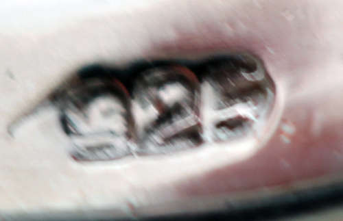 DEEP ROYAL PURPLE AMETHYST AND MARCASITE STERLING SILVER RING. 925