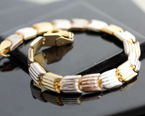 VINTAGE TWO-TONE ITALIAN SILVER BRACELET. FLAT LINKS. VERY PRETTY! 925