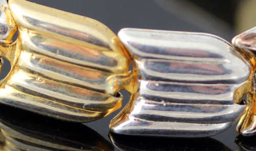 VINTAGE TWO-TONE ITALIAN SILVER BRACELET. FLAT LINKS. VERY PRETTY! 925