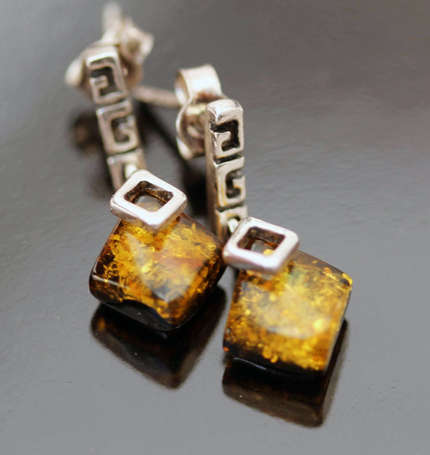 REAL AMBER AND STERLING SILVER DROP AND DANGLE EARRINGS. 925. BALTIC AMBER FROM POLAND!