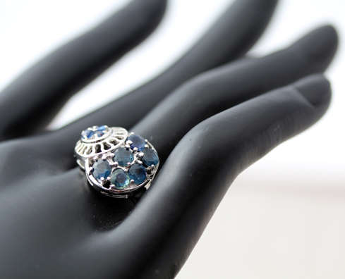 UNUSUAL 'JEWELLERY ART' SAPPHIRE STERLING SILVER RING. 925. ORGANIC SEA SHELL FEEL.