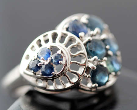 UNUSUAL 'JEWELLERY ART' SAPPHIRE STERLING SILVER RING. 925. ORGANIC SEA SHELL FEEL.